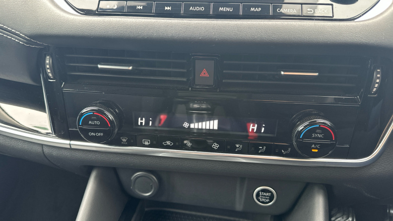 Nissan Qashqai 1.3 DiG-T MH N-Connecta 5dr Petrol Hatchback